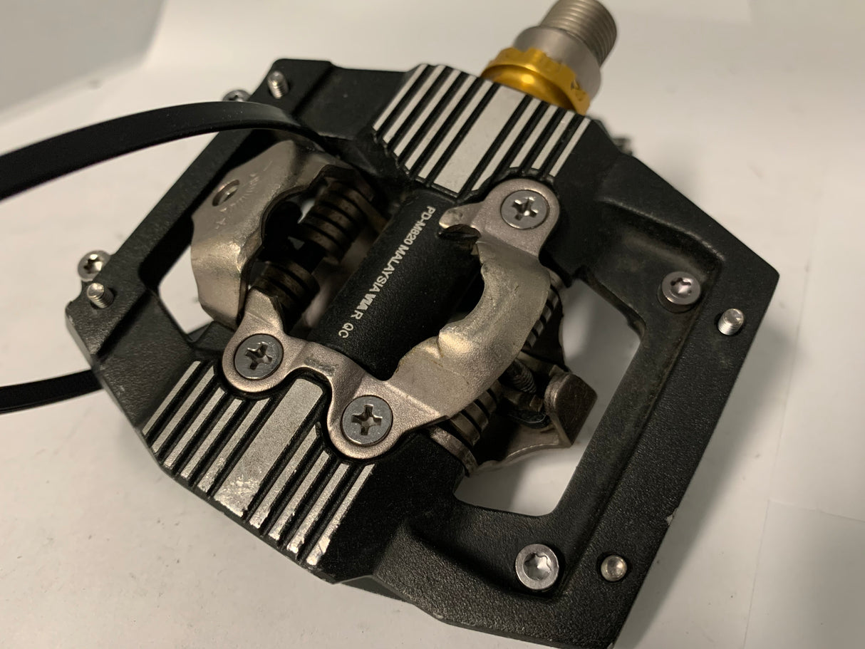 Shimano Saint PD M820 Mountain Bike Pedals 9/16 Spindle