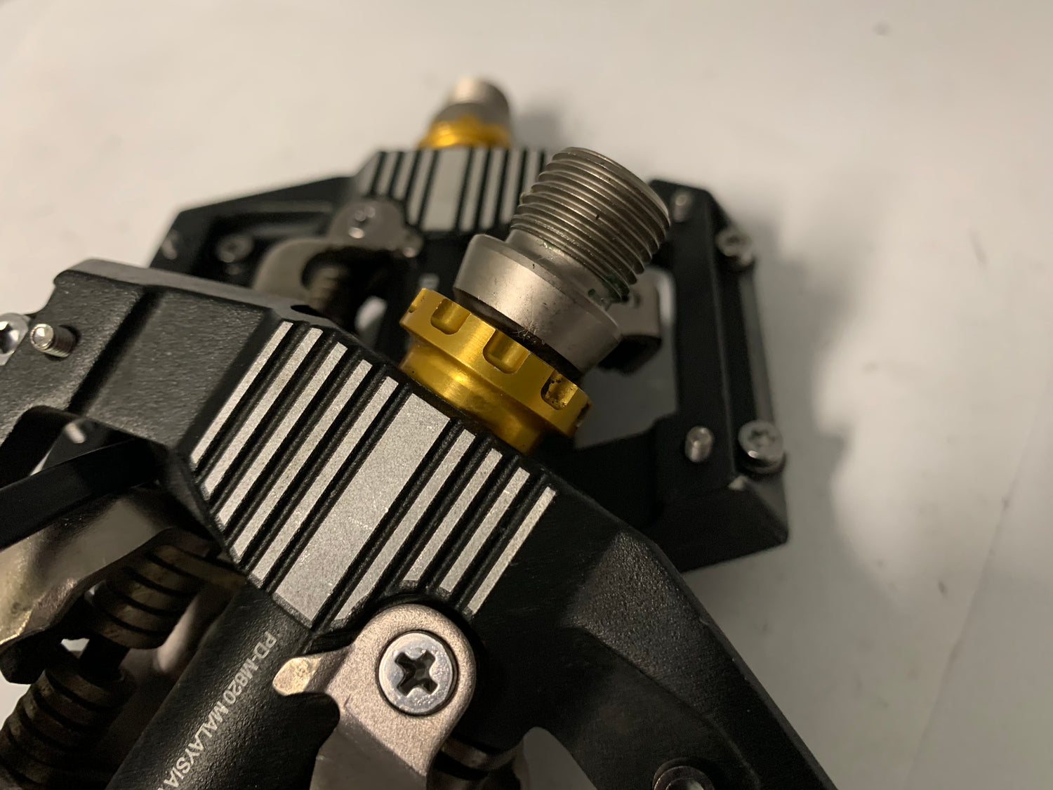 Shimano Saint PD M820 Mountain Bike Pedals 9/16 Spindle