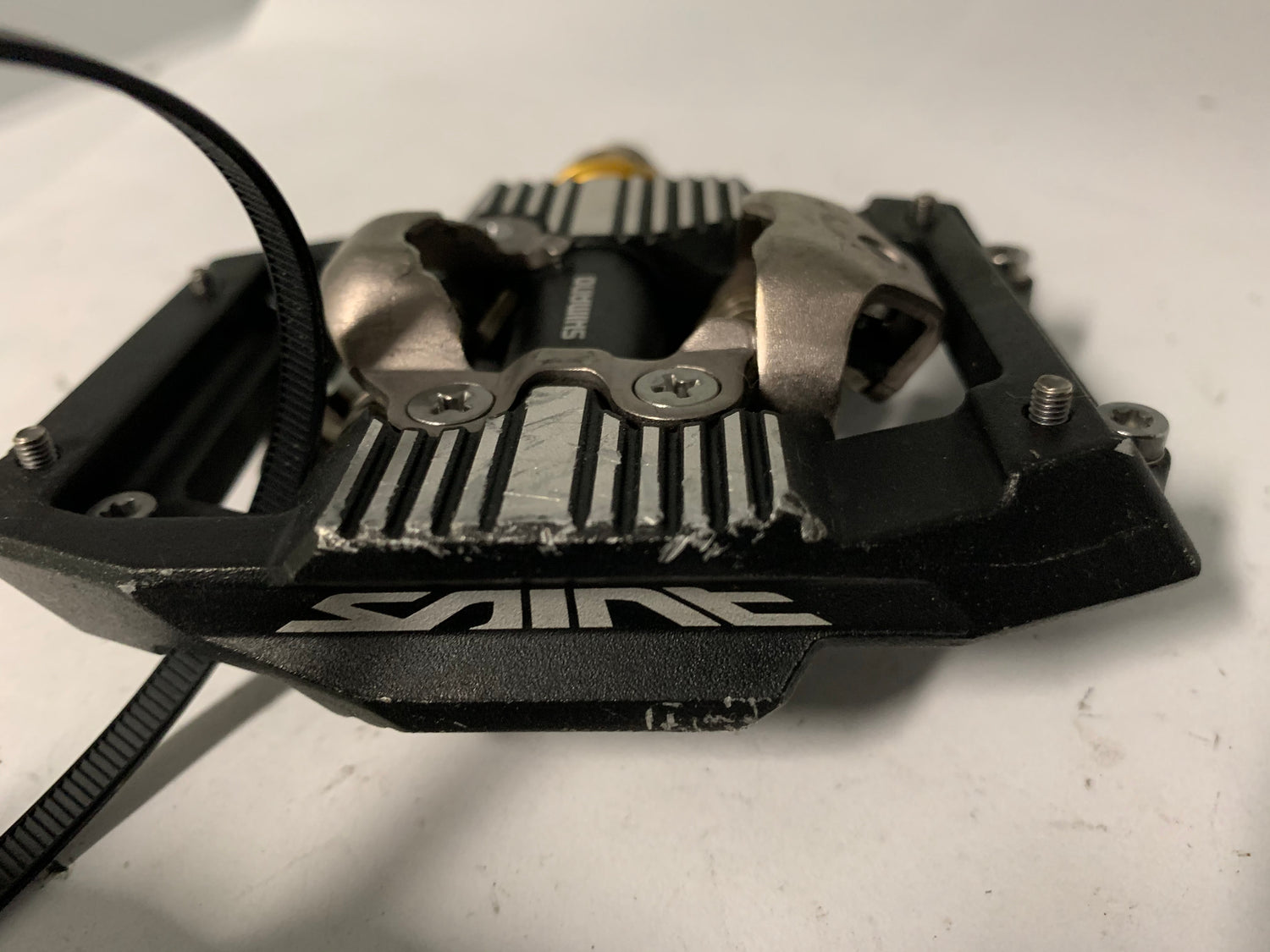 Shimano Saint PD M820 Mountain Bike Pedals 9/16 Spindle