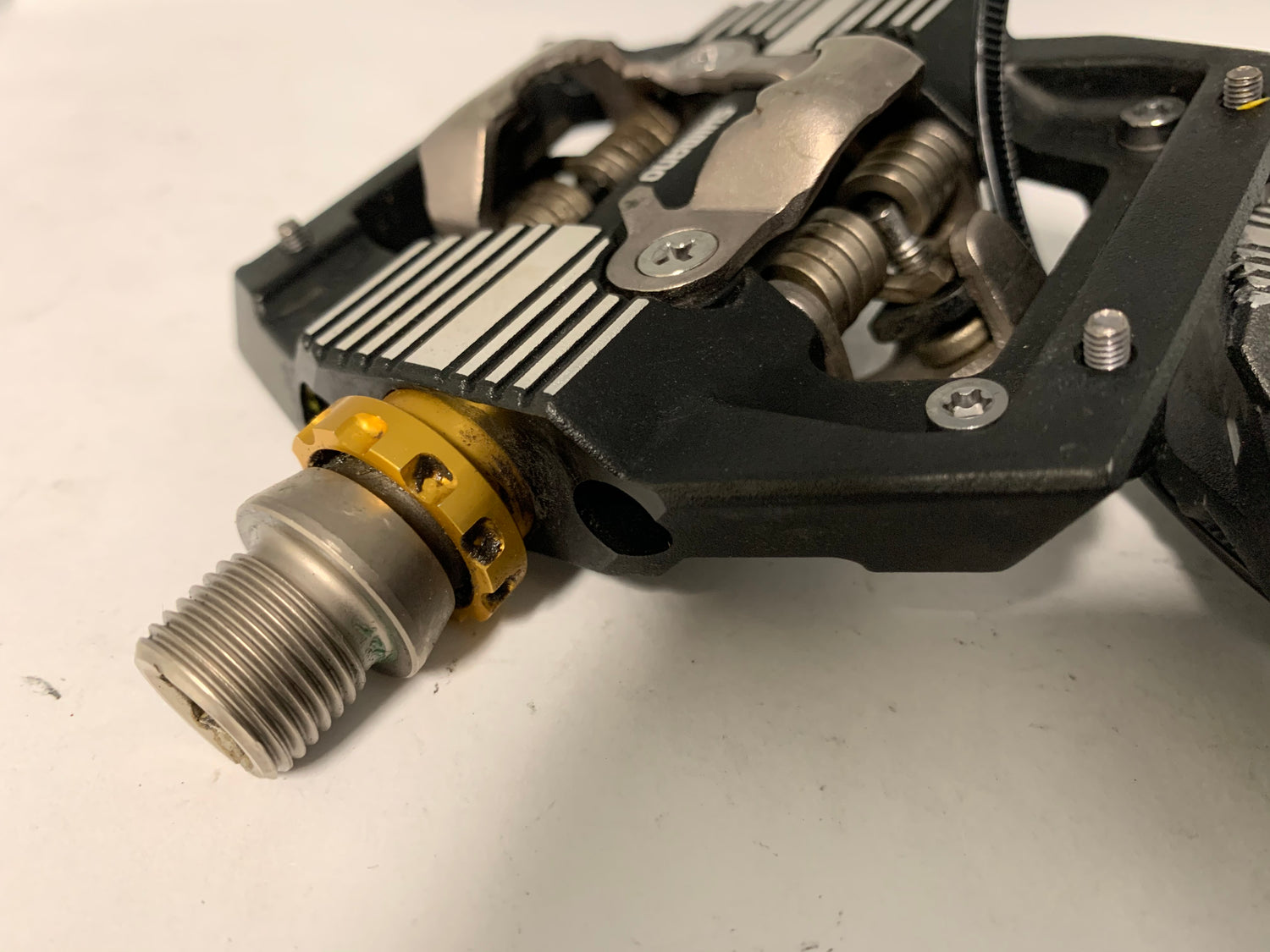 Shimano Saint PD M820 Mountain Bike Pedals 9/16 Spindle