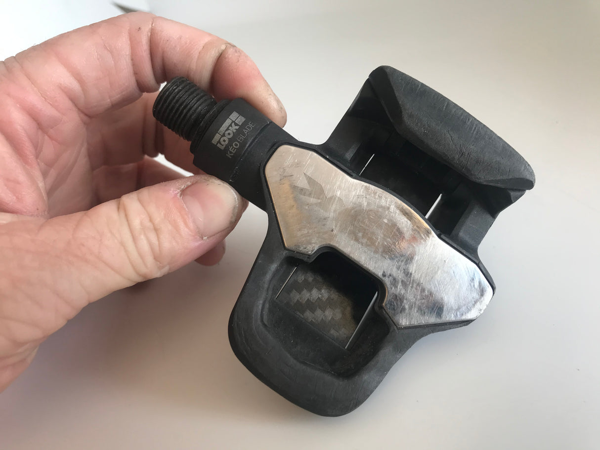 LOOK Keo Blade Carbon Clipless Road Pedals 9/16 Spindle