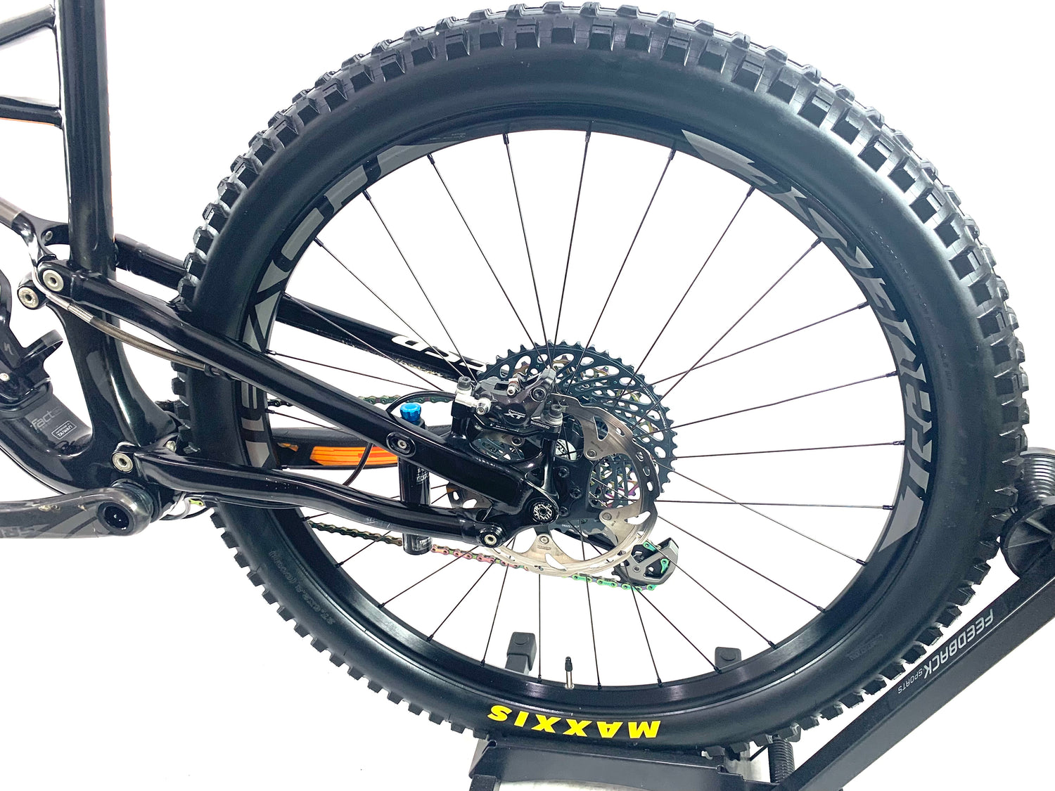 2016 Specialized Camber Expert Carbon 27.5 XO1 1X12 Roval Wheels Size: Large