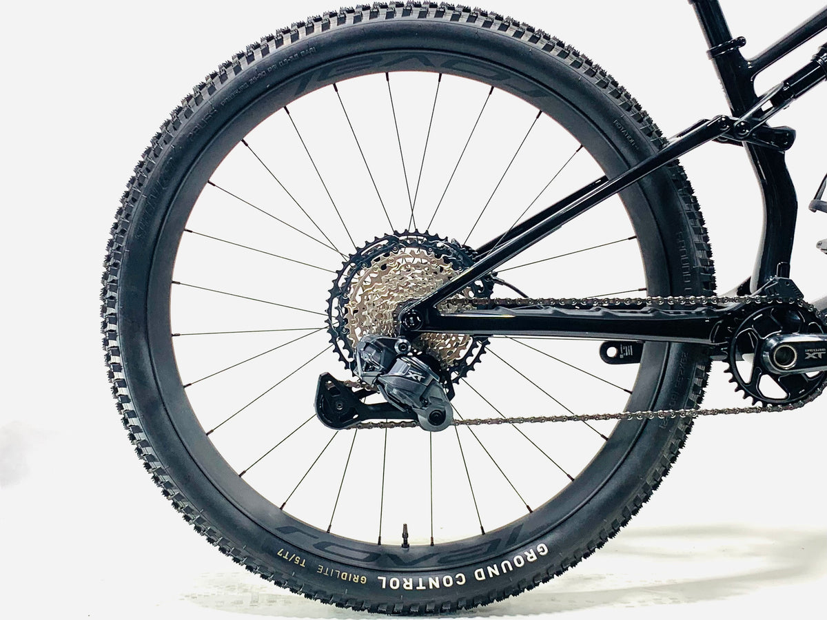 2026 Specialized Epic 8 Evo Expert XT Di2 1X12 Size: XS (Preowned)