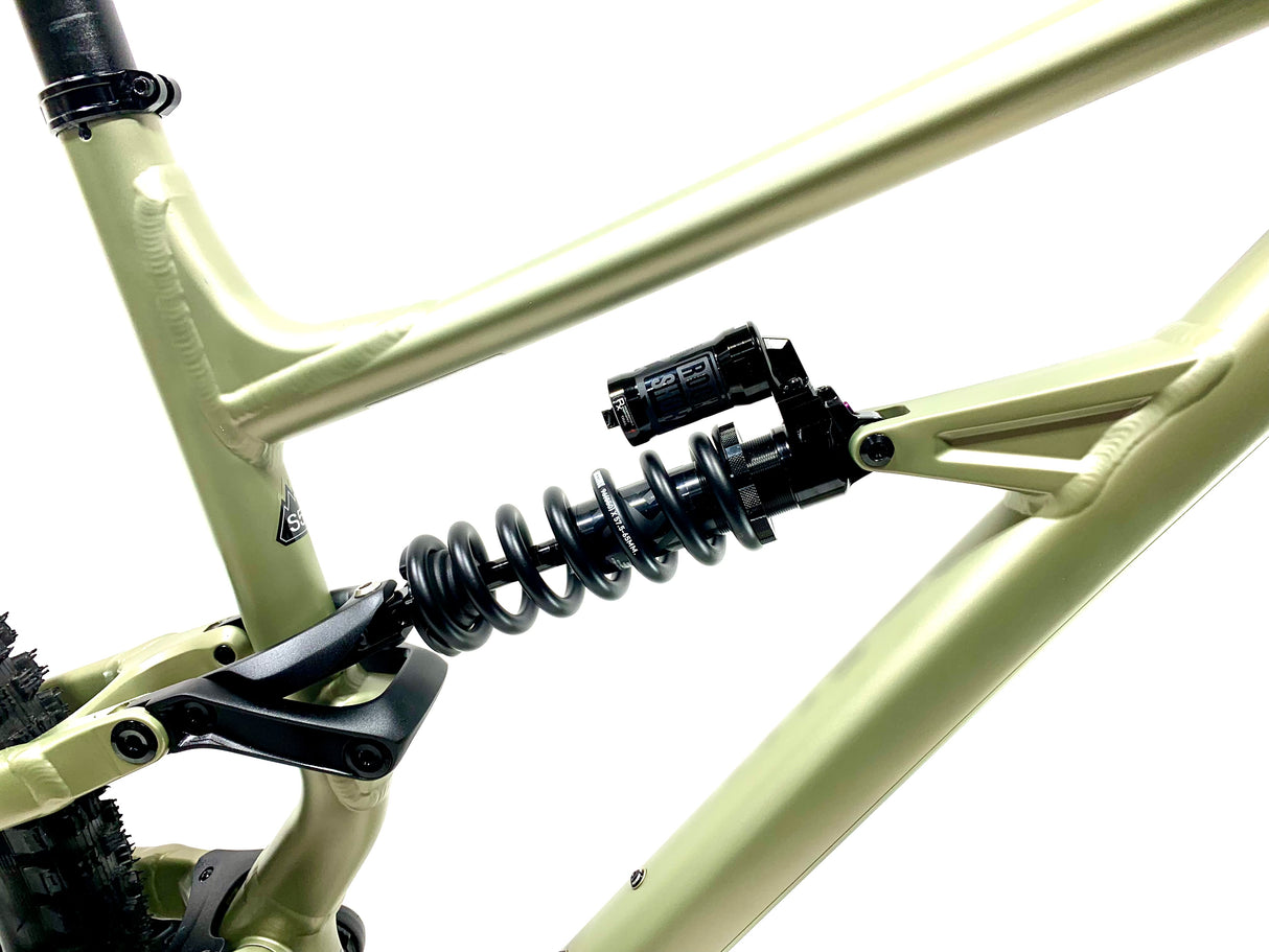 2024 Specialized Status 2 170 DH SRAM GX 1X7 Size: S5 Large (Preowned)