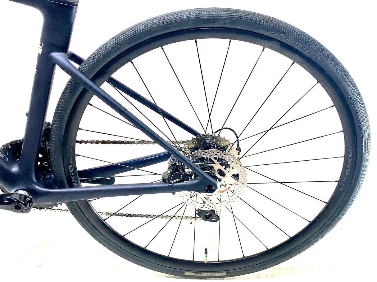 2027 Specialized Roubaix SL8 Shimano Tiagra Size: 52cm (Preowned)