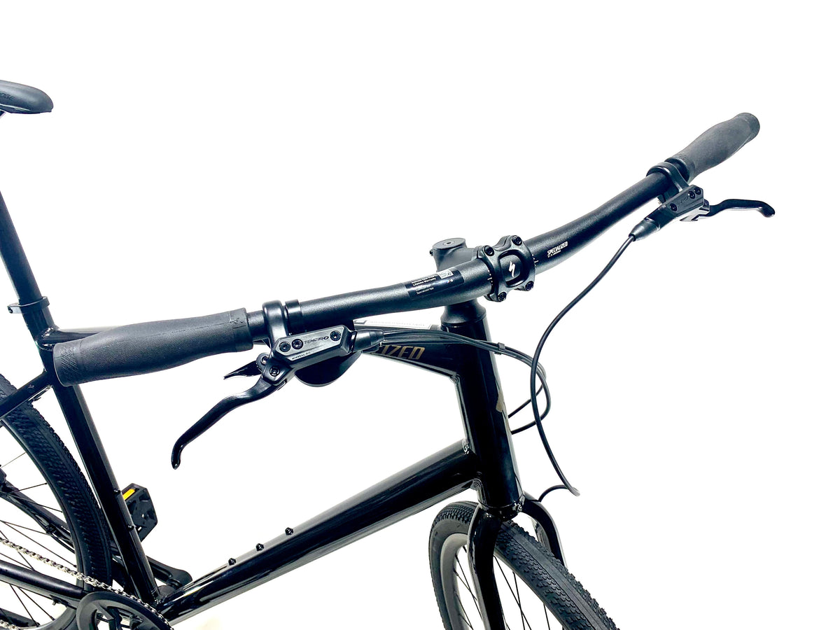 2027 Specialized Sirrus X 2.0 Shimano Size: XL (Preowned)