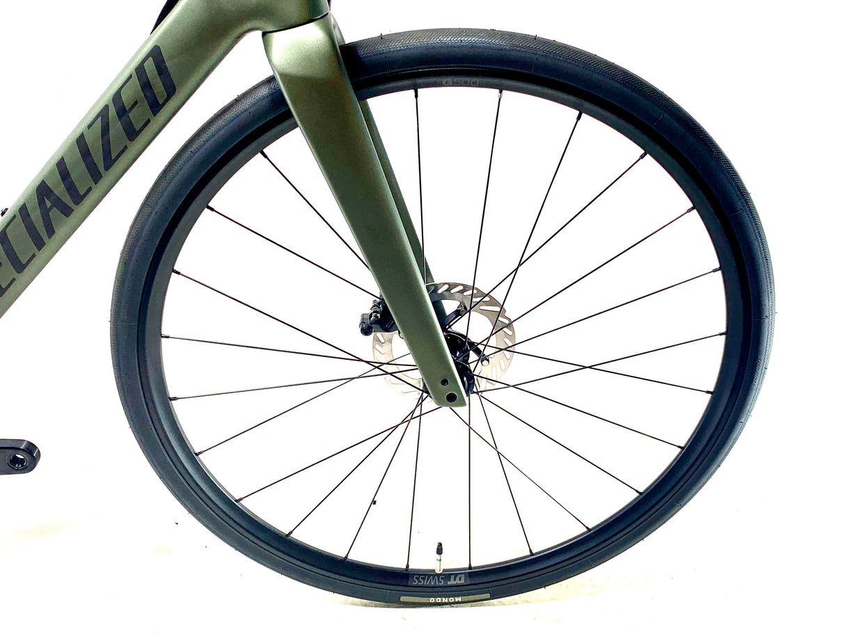 2027 Specialized Roubaix SL8 Sport Shimano 105 12-Speed Size: 56cm (Preowned)