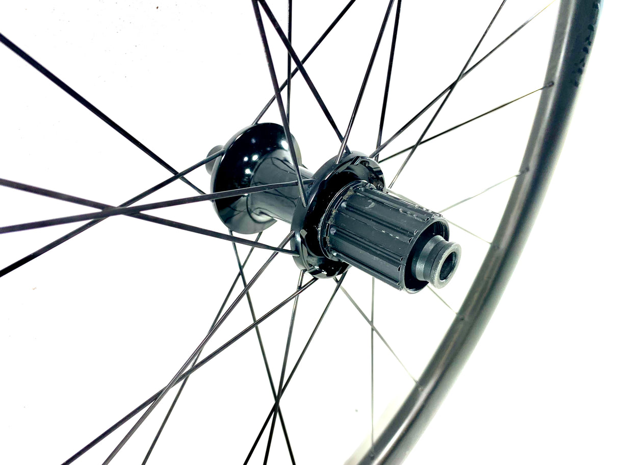 Specialized Roval Terra CLX Disc Carbon TLR Gravel Shimano Driver (Preowned)