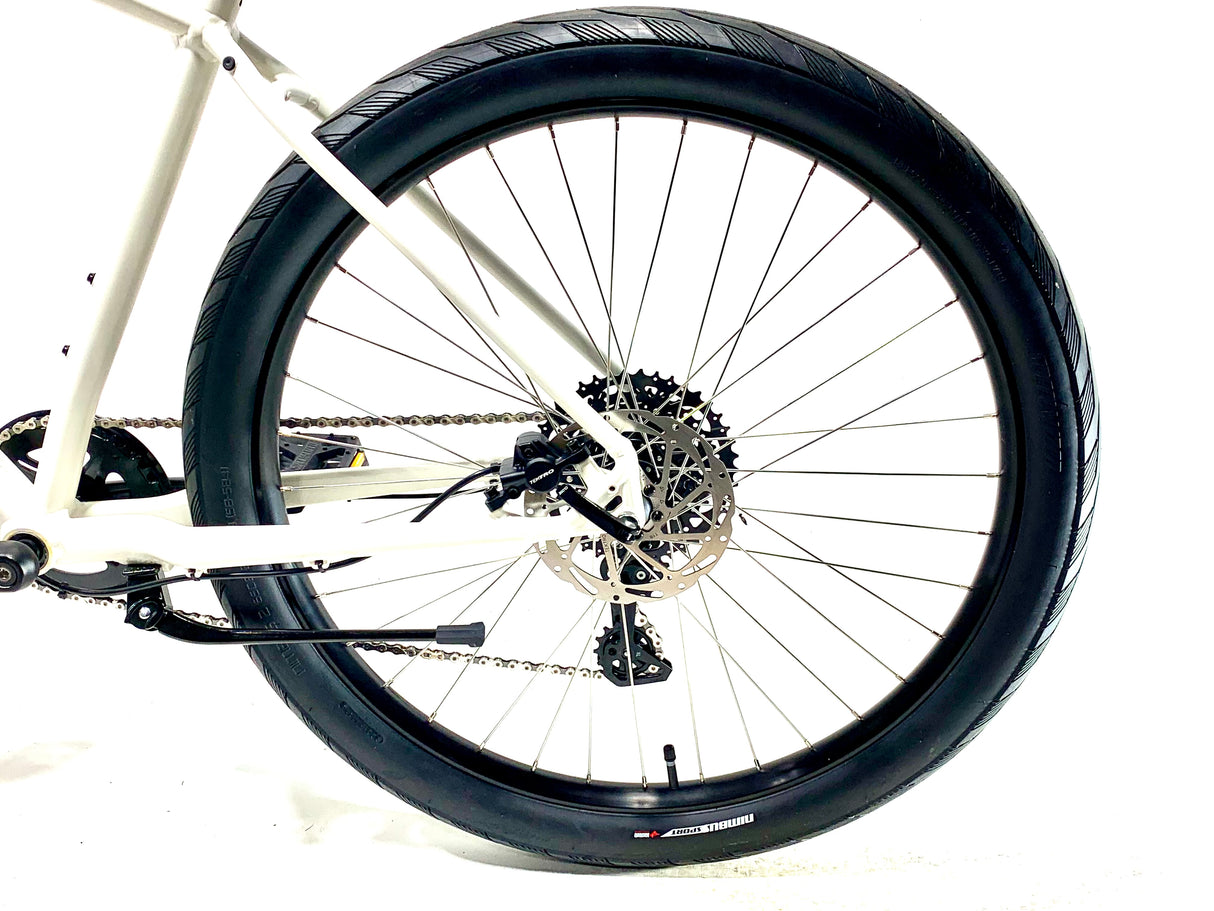 2026 Specialized Roll 3.0 Size: Large (Preowned)