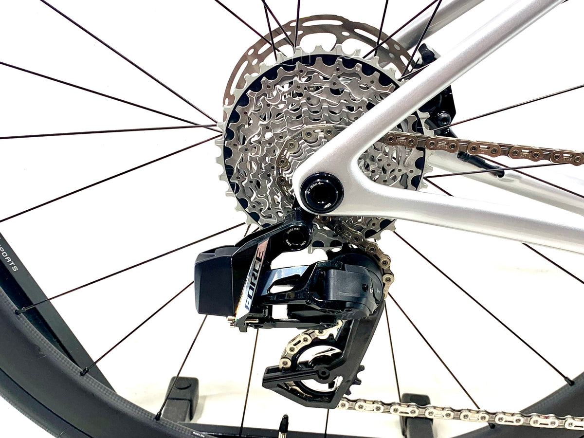2027 Specialized Tarmac SL9 Expert - SRAM Force AXS Size: 56cm (Preowned)