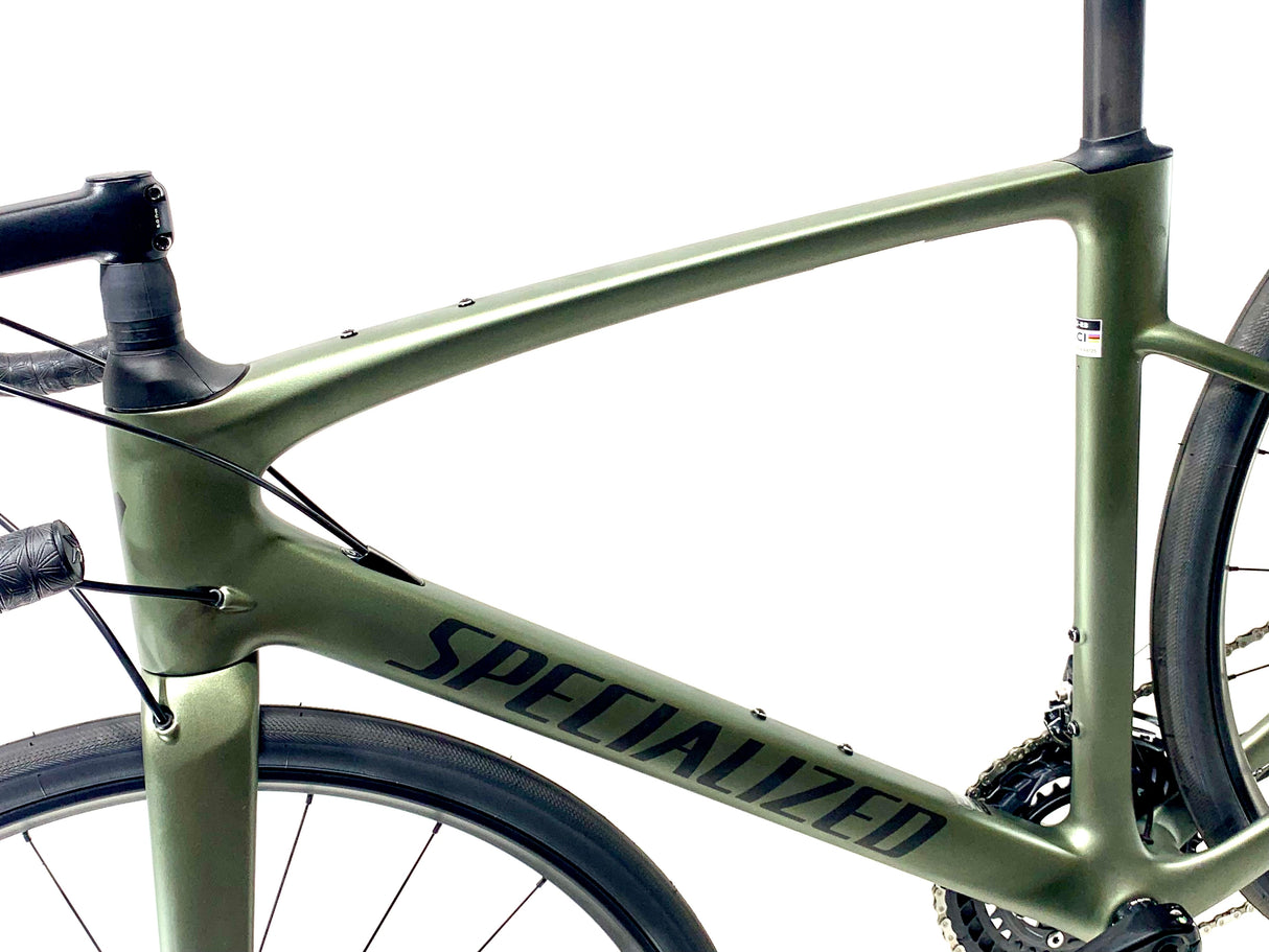 2027 Specialized Roubaix SL8 Sport Shimano 105 12-Speed Size: 56cm (Preowned)