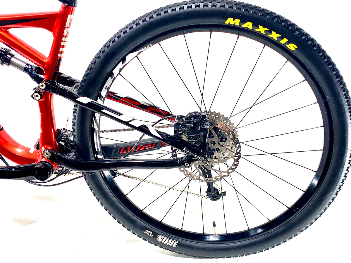 2015 Specialized Camber Comp Evo 29 SRAM 2X10 Size: Large (Preowned)