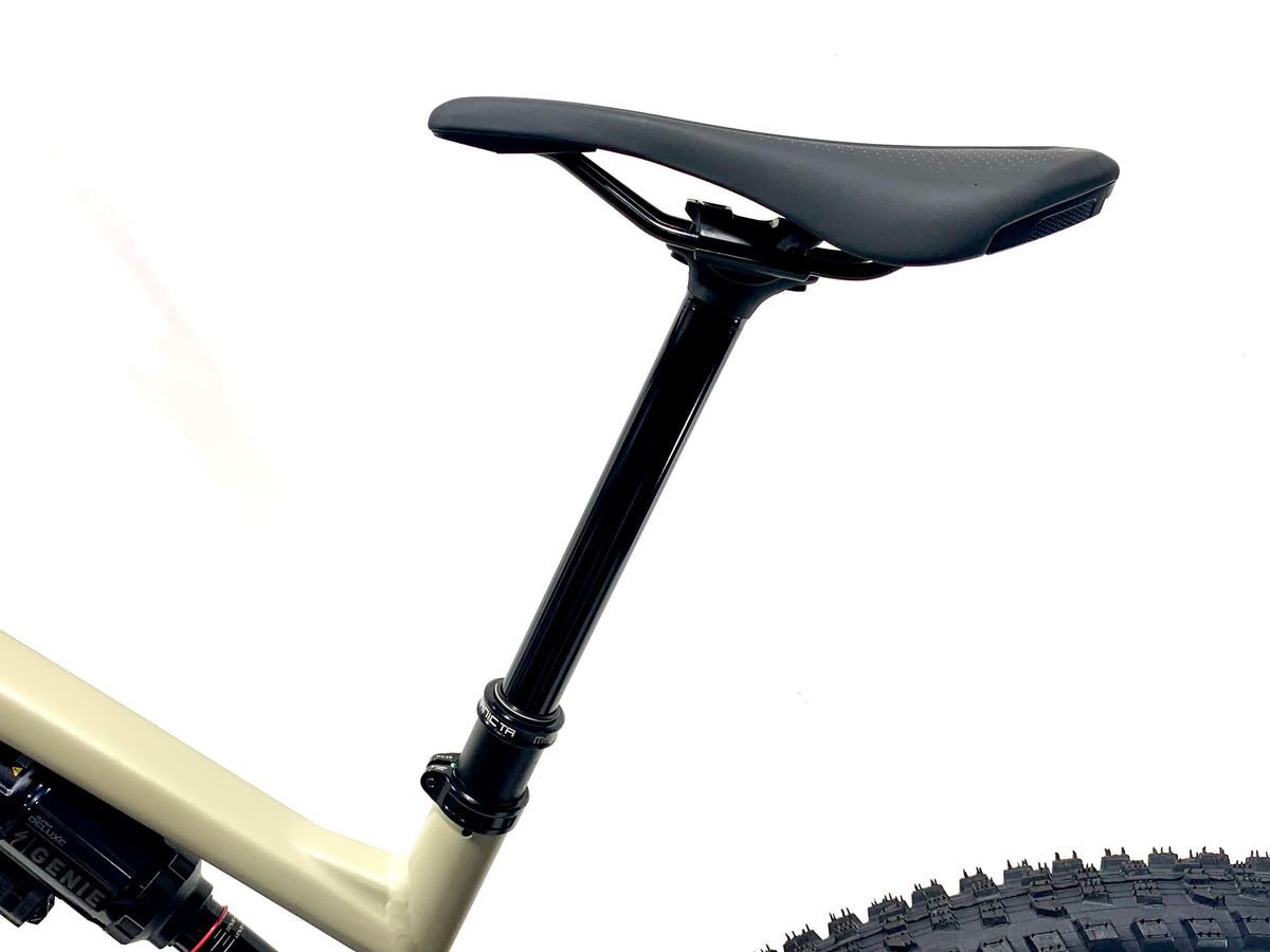2027 Specialized Stumpjumper 15 EVO Elite Alloy 29 Size: S4 (Preowned)