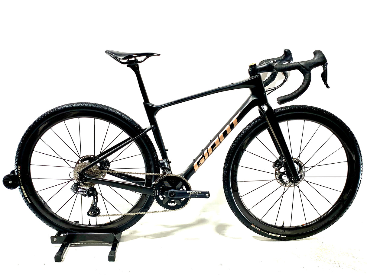 2023 Giant Revolt Advanced Pro GRX Di2 11 Speed Size: Small (Preowned)