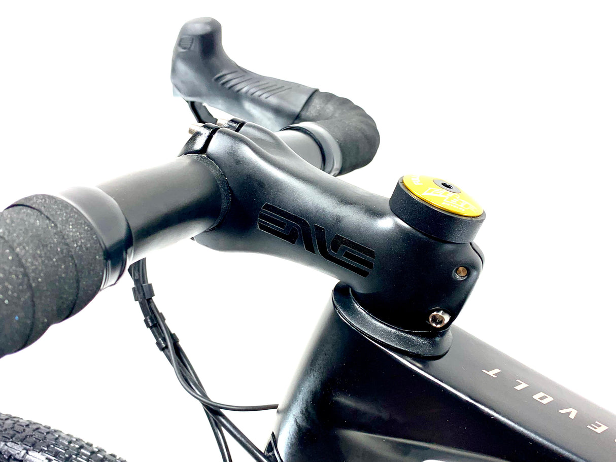2023 Giant Revolt Advanced Pro GRX Di2 11 Speed Size: Small (Preowned)
