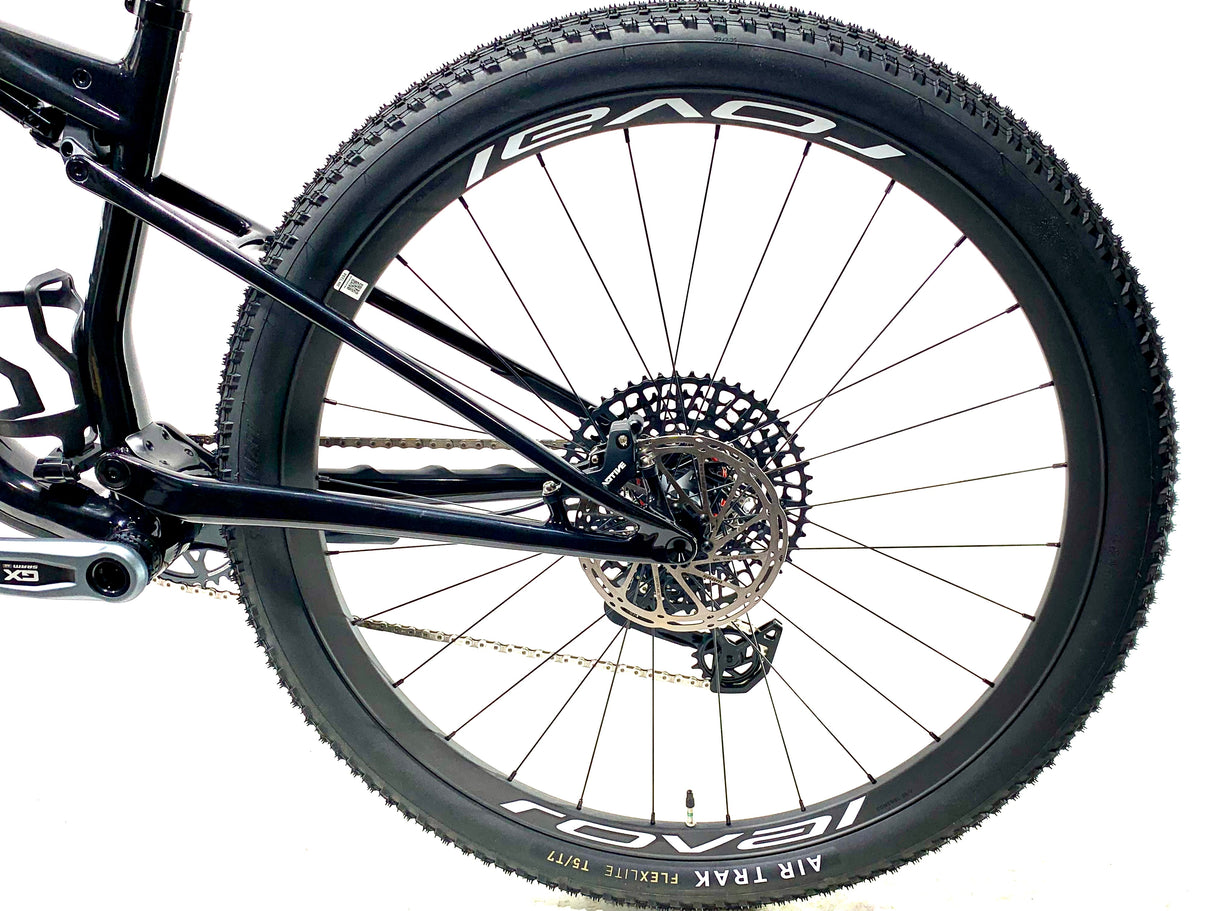 2027 Specialized Epic 9 Expert SRAM GX AXS 1X12 Size: Medium (Preowned)