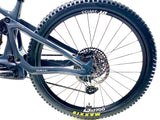 2026 Pivot Shuttle SL/AM Pro SRAM X0 AXS 1X12 Size:  (Preowned)