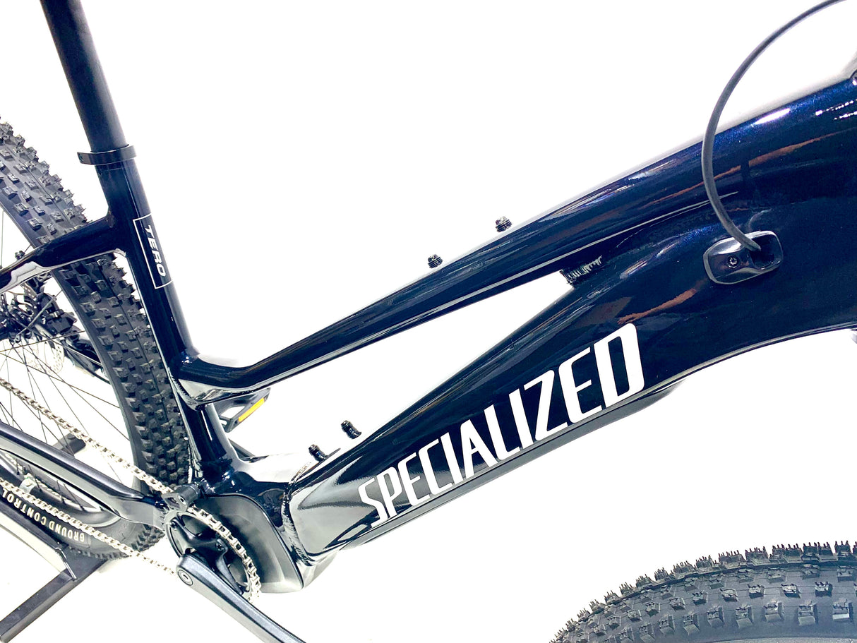 2023 Specialized Turbo Tero 3.0 Step-Through E-Bike Size: Medium (Preowned)