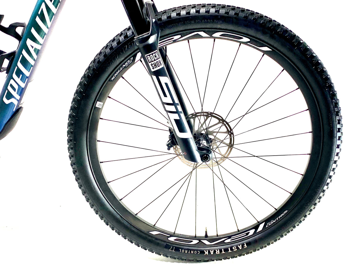 2025 Specialized Epic 8 Pro SRAM X0 AXS 1X12 Size: Small (Preowned)