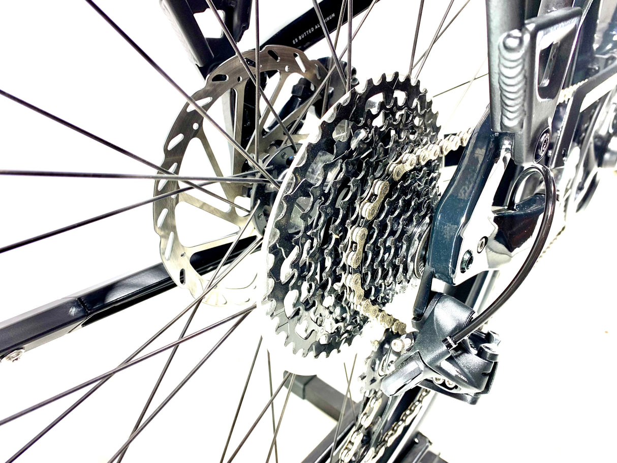 2023 Specialized Turbo Como 4.0 E-Bike Size: Large (Preowned)