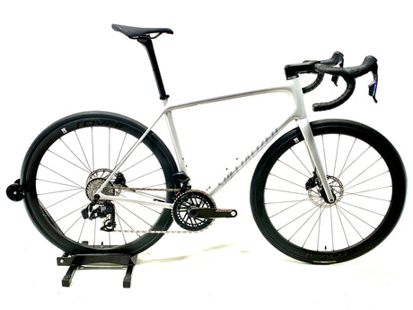 The 2027 Specialized Aethos 2 Expert in white | OCC