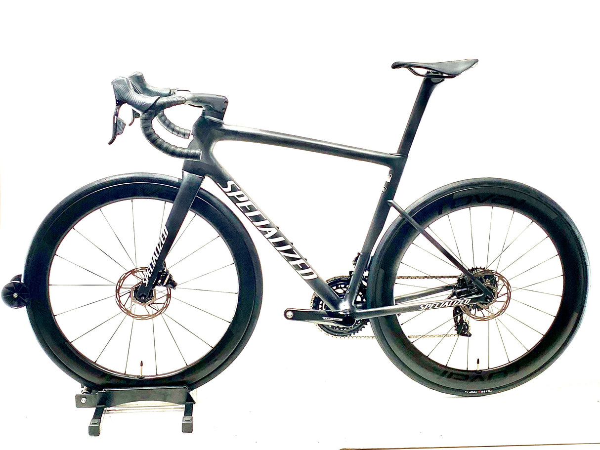 2024 Specialized Tarmac SL8 Pro Force AXS Size: 56cm (Preowned)