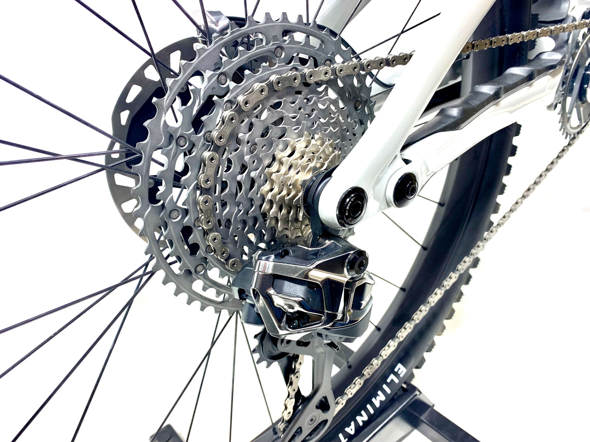 2026 Specialized S-Works Stumpjumper 15 Evo XTR Di2 Size: S1 (Preowned)