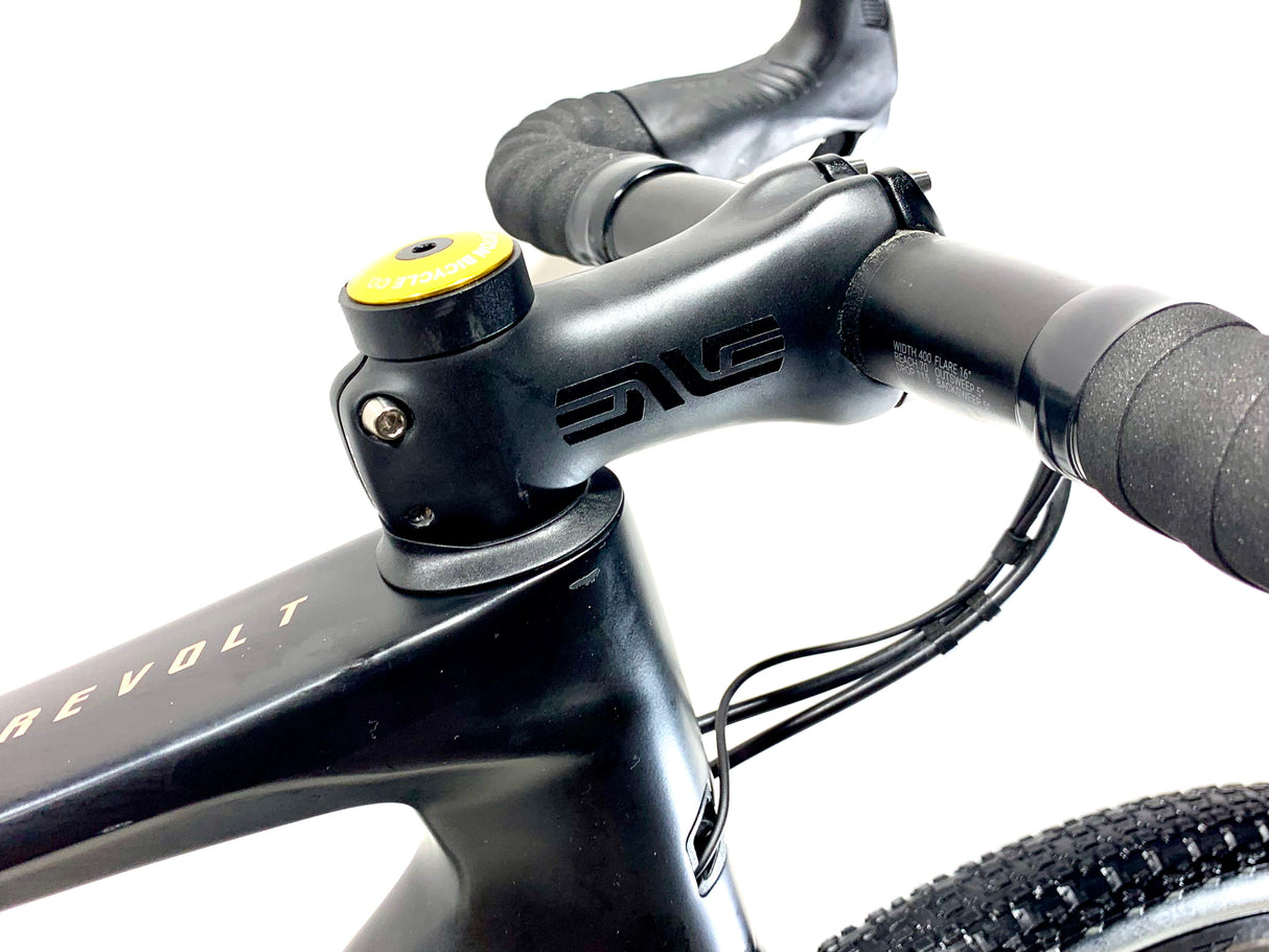2023 Giant Revolt Advanced Pro GRX Di2 11 Speed Size: Small (Preowned)