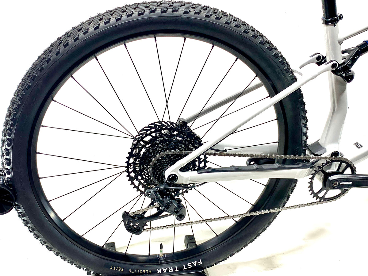 2027 Specialized Chisel SRAM 1X12 Size: Medium (Preowned)