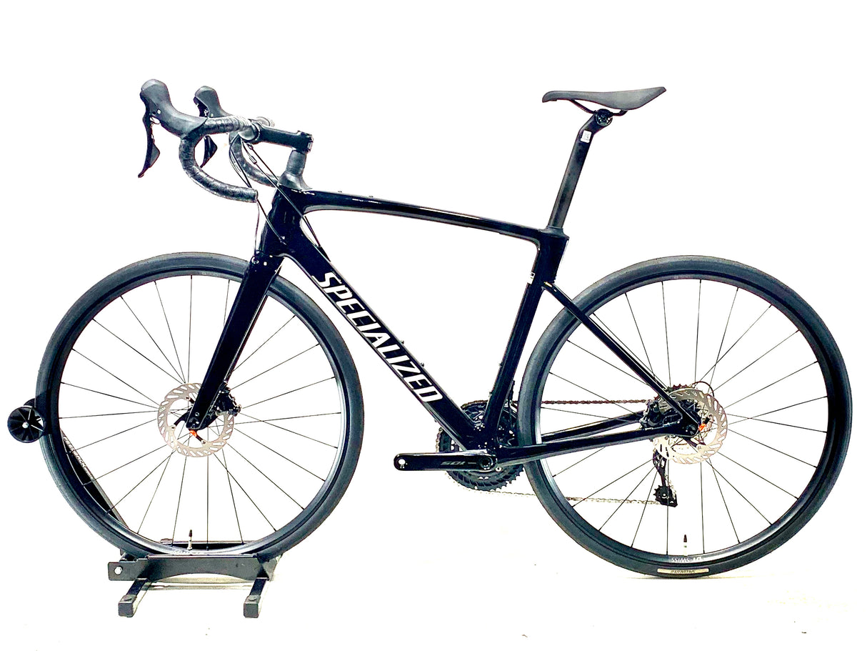 2027 Specialized Roubaix SL8 Sport Shimano 105 12-Speed Size: 56cm (Preowned)
