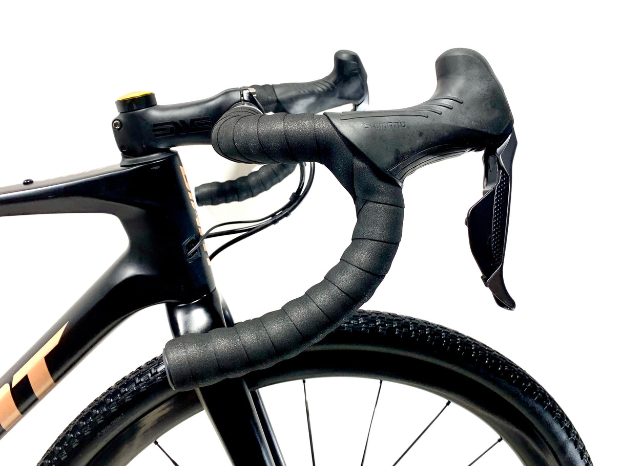 2023 Giant Revolt Advanced Pro GRX Di2 11 Speed Size: Small (Preowned)
