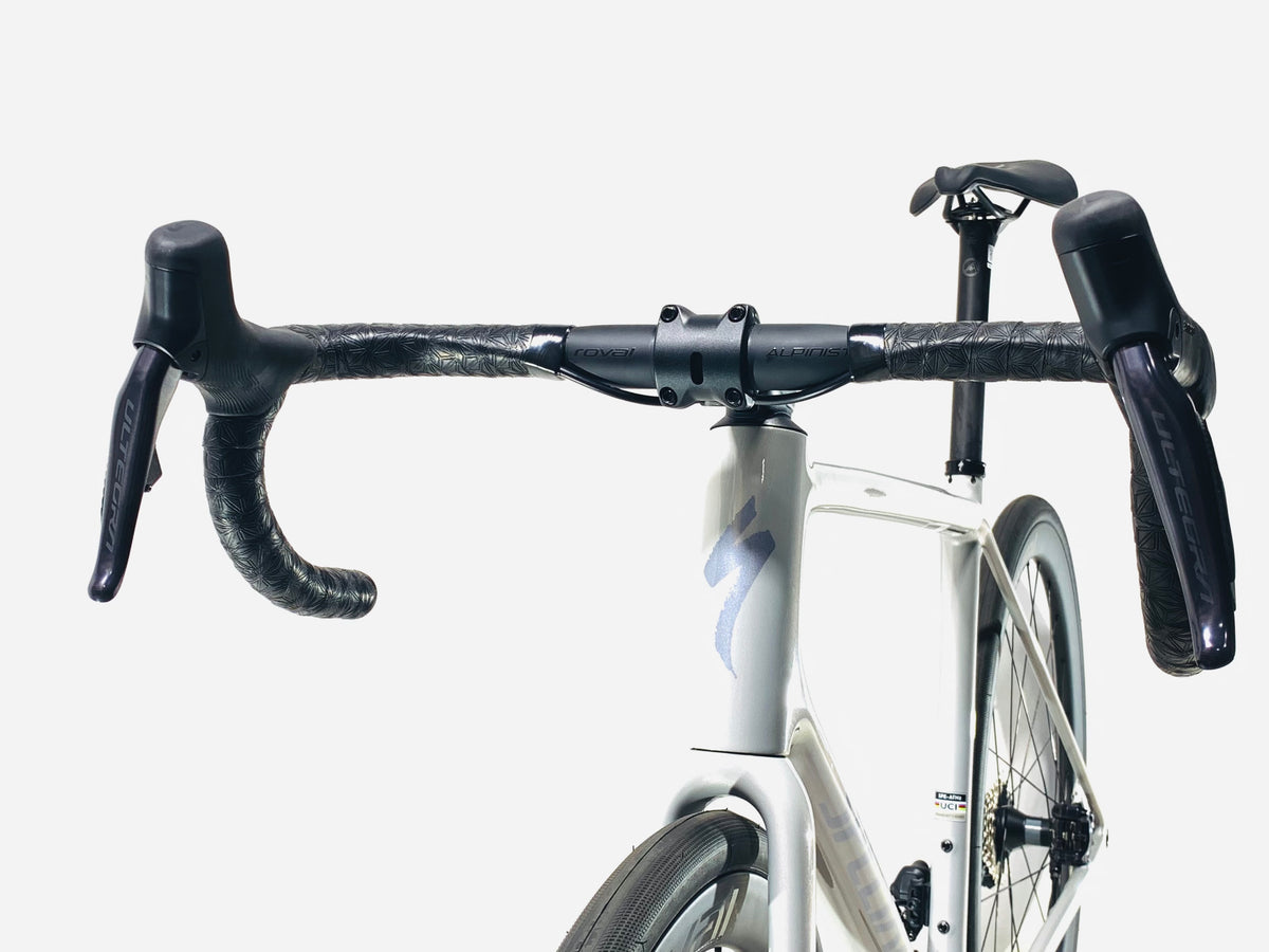 2027 Specialized Aethos 2 Expert Shimano Ultegra Di2 Size: 56cm (Preowned)