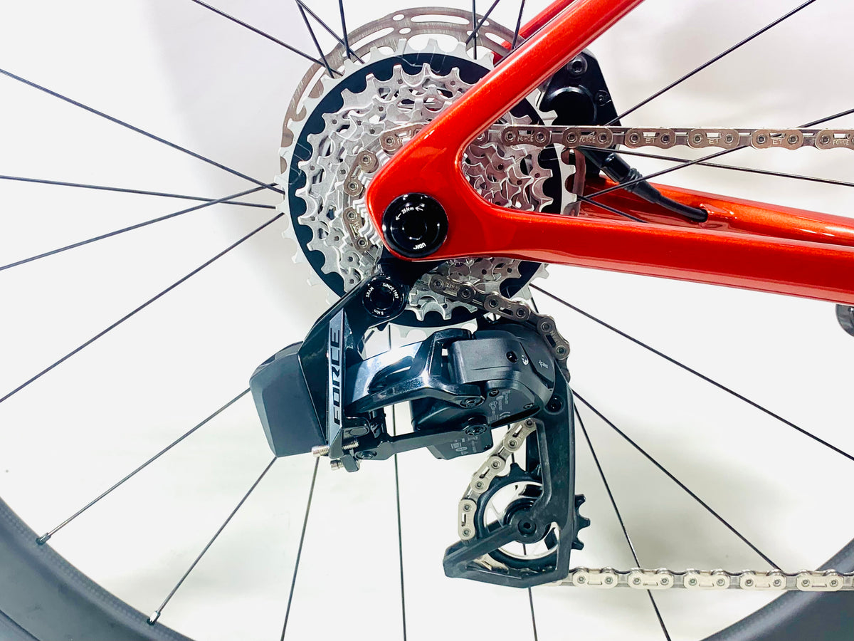 2027 Specialized Tarmac SL9 S-Level Sram Force Size: 52cm (Preowned)
