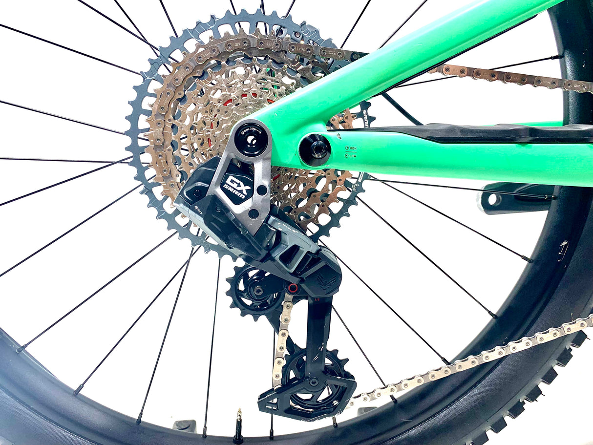 2025 Specialized Stumpjumper 15 Expert 29 SRAM GX AXS 1X12 Size: S4 (Preowned)