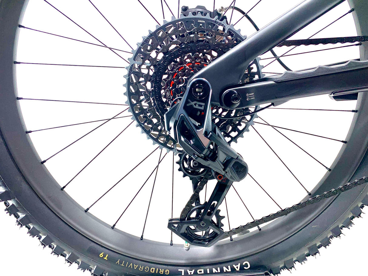 2027 Specialized Turbo Levo Evo 4 Pro Carbon SRAM AXS Eagle Size: S4 (Preowned)