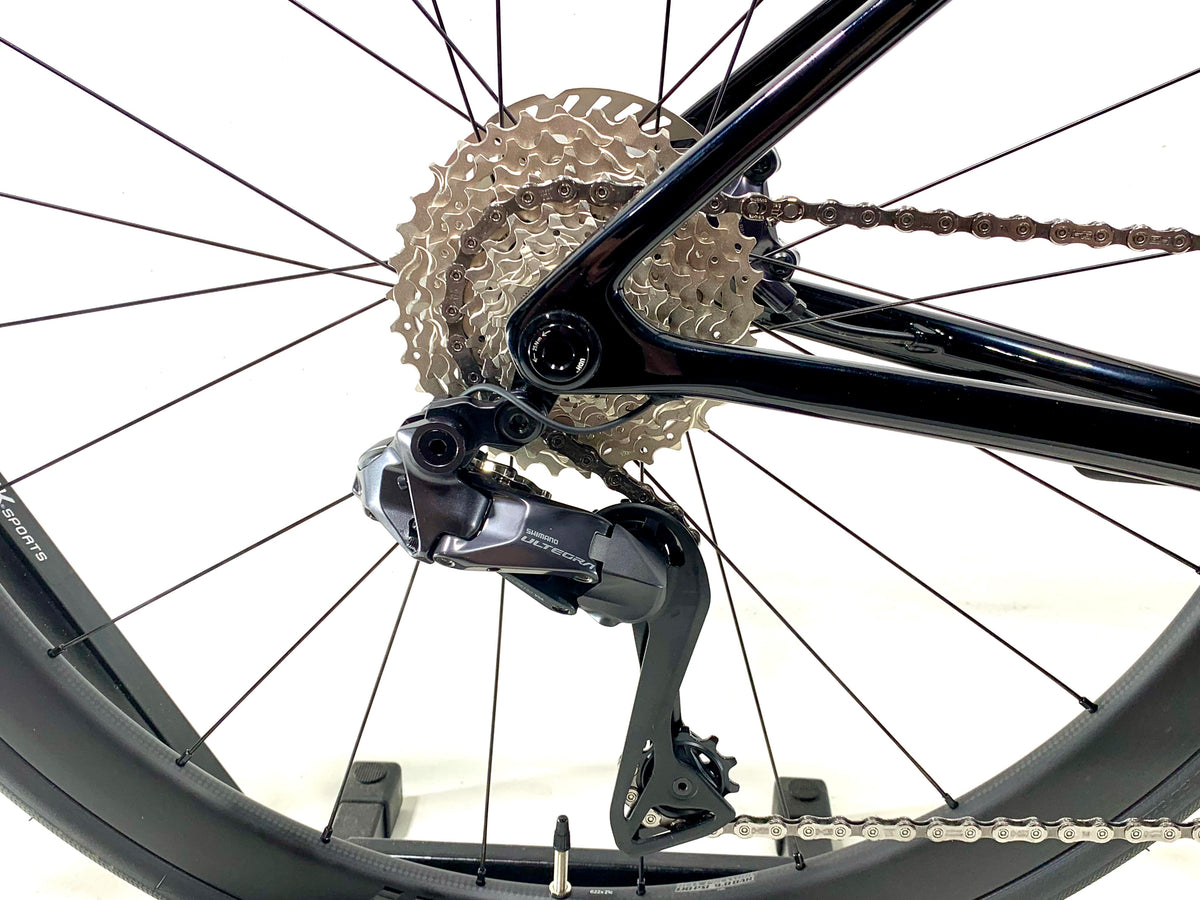 2027 Specialized Tarmac SL9 Expert - Shimano Ultegra 2X12 Size: 56cm (Preowned)