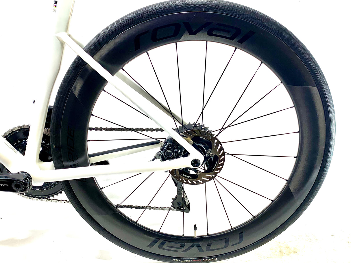 2024 Specialized S-Works Tarmac SL8 Dura Ace 2X12 Size: 54cm (Preowned)