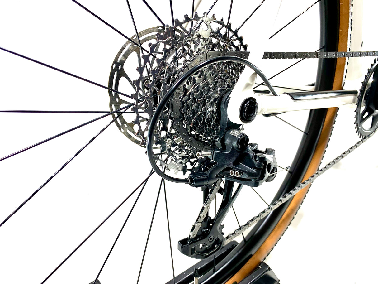2025 Specialized Crux DSW Comp Alloy Sram XPLR 1X12 Size: 56cm (Preowned)