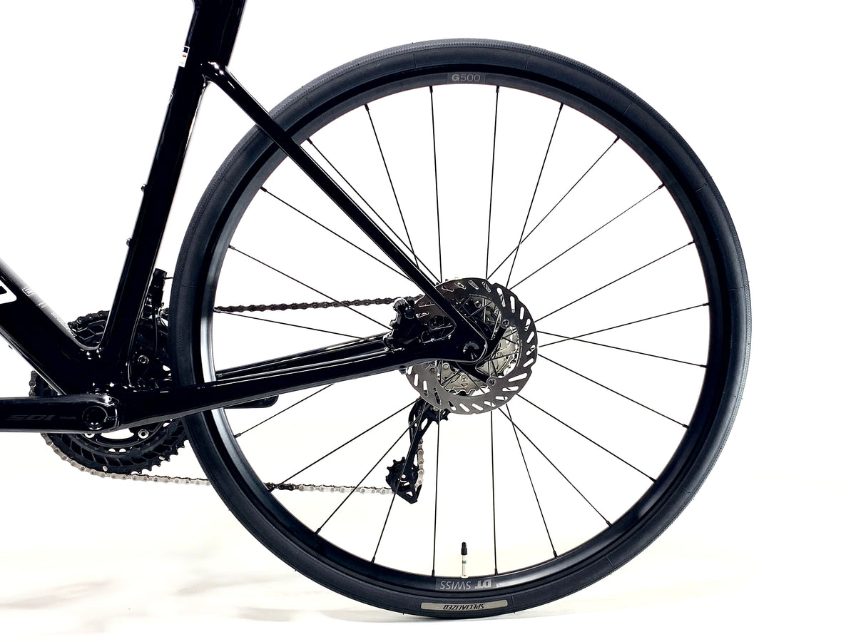 2027 Specialized Roubaix SL8 Sport Shimano 105 12-Speed Size: 58cm (Preowned)