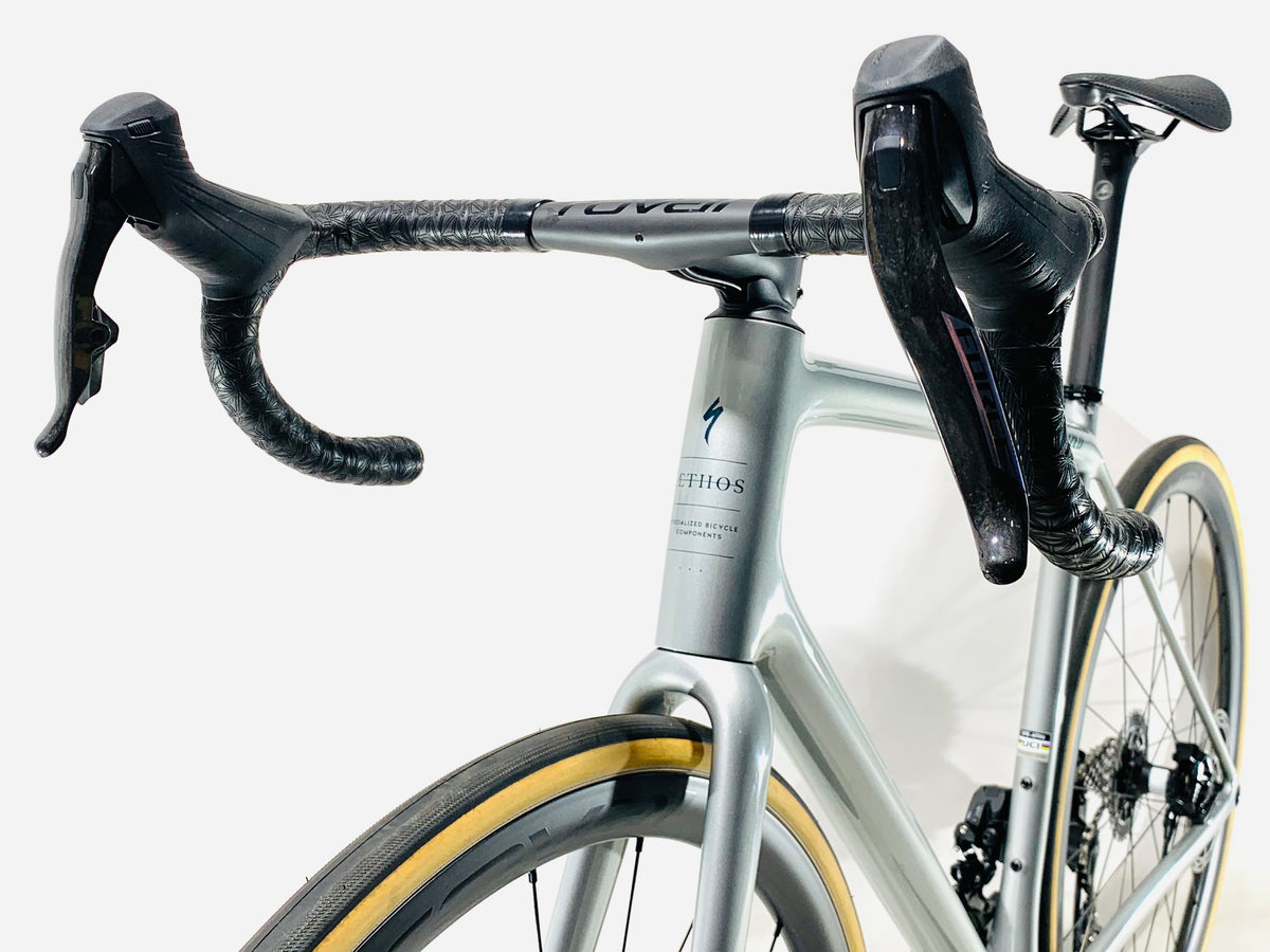 2027 Specialized Aethos 2 Pro Sram Force Size: 56cm (Preowned)