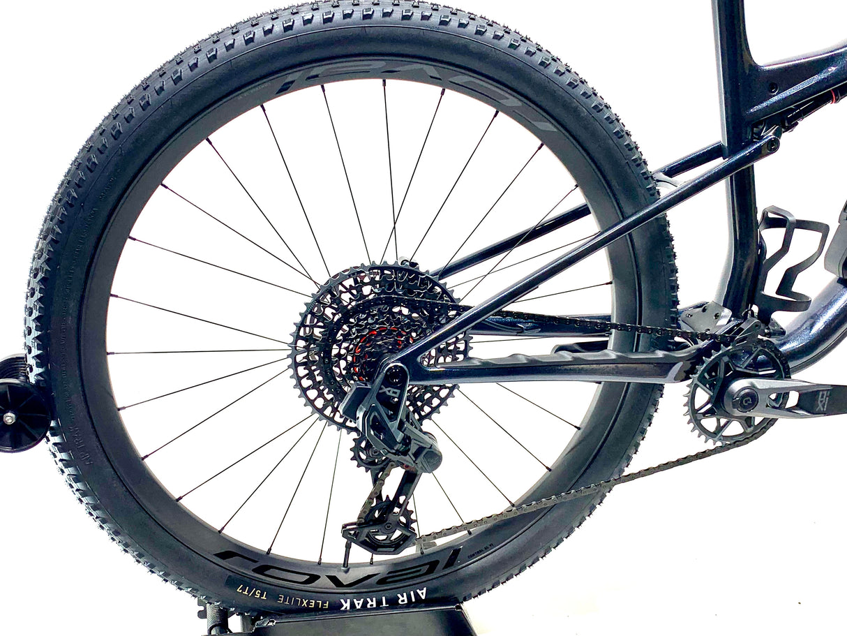 2027 Specialized Epic 9 Pro SRAM X0 AXS 1X12 Size: XL (Preowned)