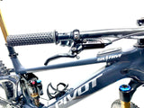 2026 Pivot Shuttle SL/AM Pro SRAM X0 AXS 1X12 Size:  (Preowned)