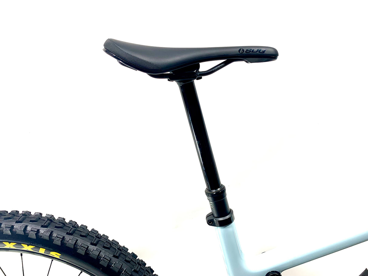 2025 Santa Cruz 5010 Carbon C Sram GX AXS Size: Large (Preowned)