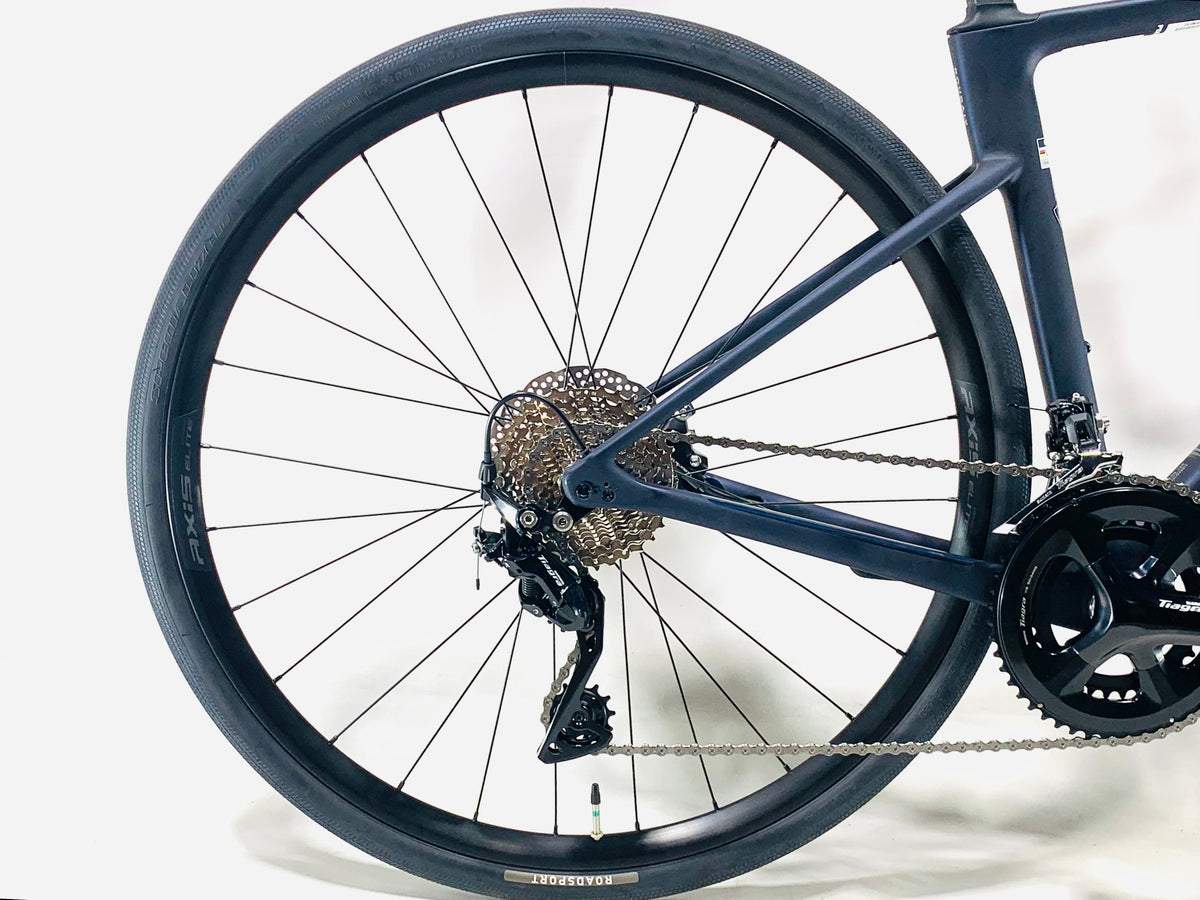 2027 Specialized Roubaix SL8 Shimano Tiagra Size: 52cm (Preowned)