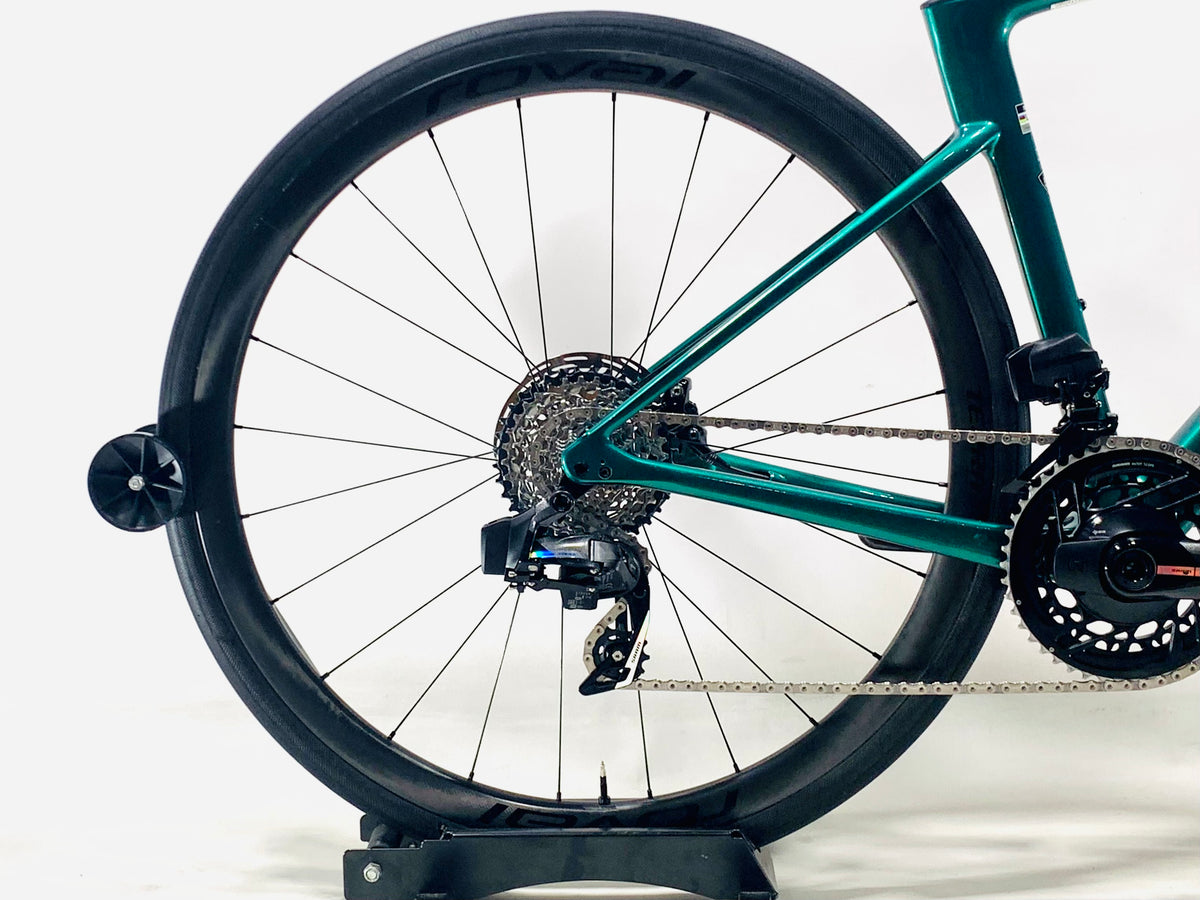 2024 Specialized Roubaix SL8 Pro Force AXS Size: 52cm (Preowned)