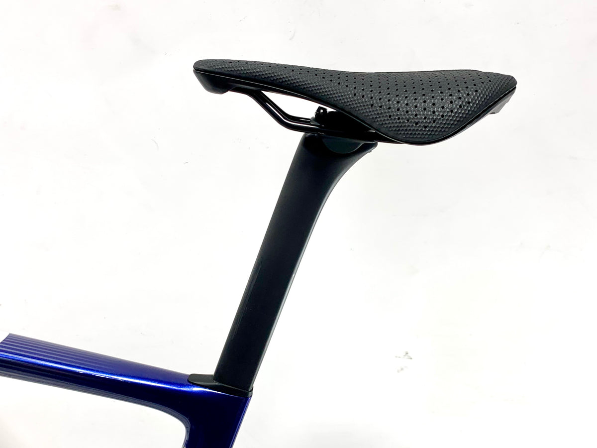 2027 Specialized Tarmac SL9 S-Level- SRAM Red AXS Size: 56cm (Preowned)