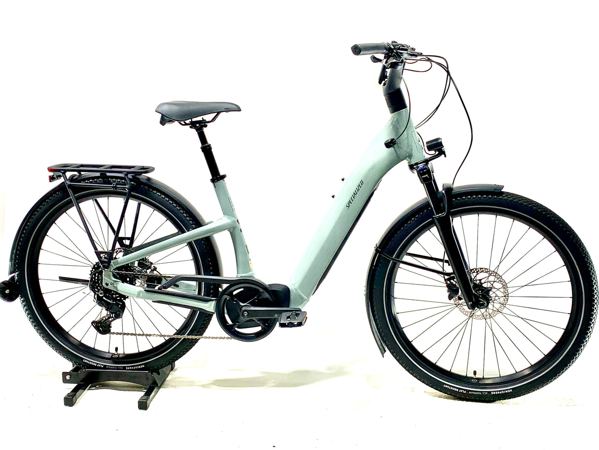 2027 Specialized Turbo Como 4.0 E-Bike Size: Medium (Preowned)