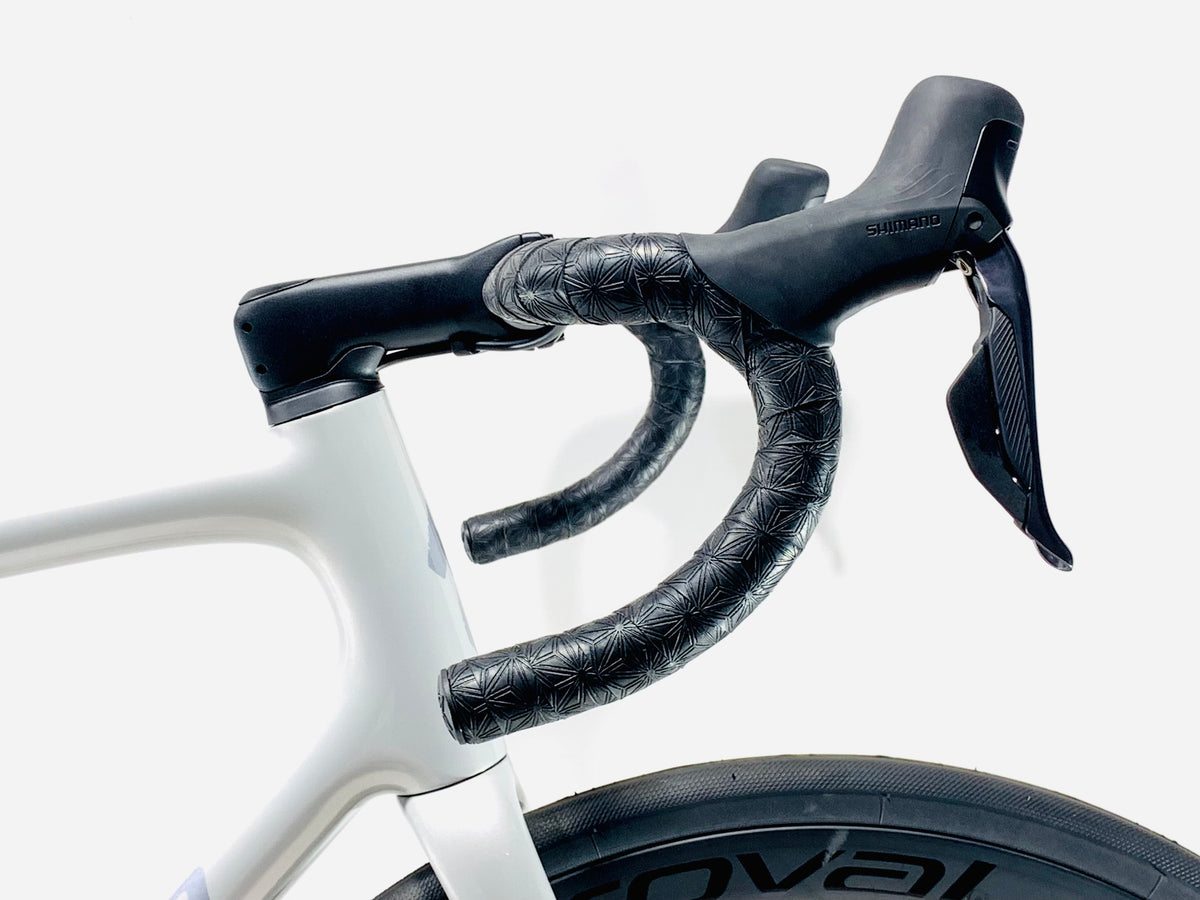 2027 Specialized Aethos 2 Expert Shimano Ultegra Di2 Size: 56cm (Preowned)