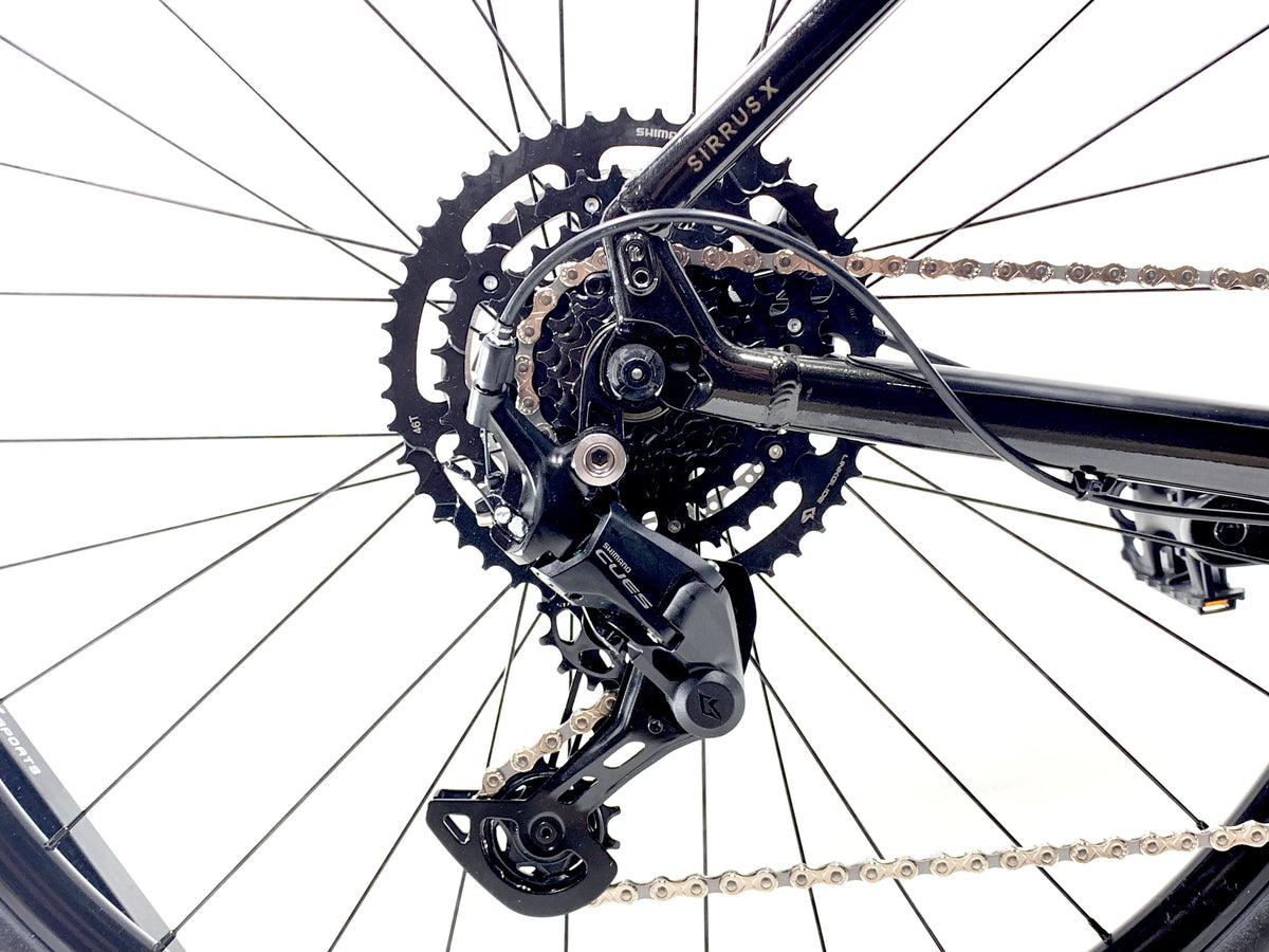 2027 Specialized Sirrus X 2.0 Shimano Size: XL (Preowned)