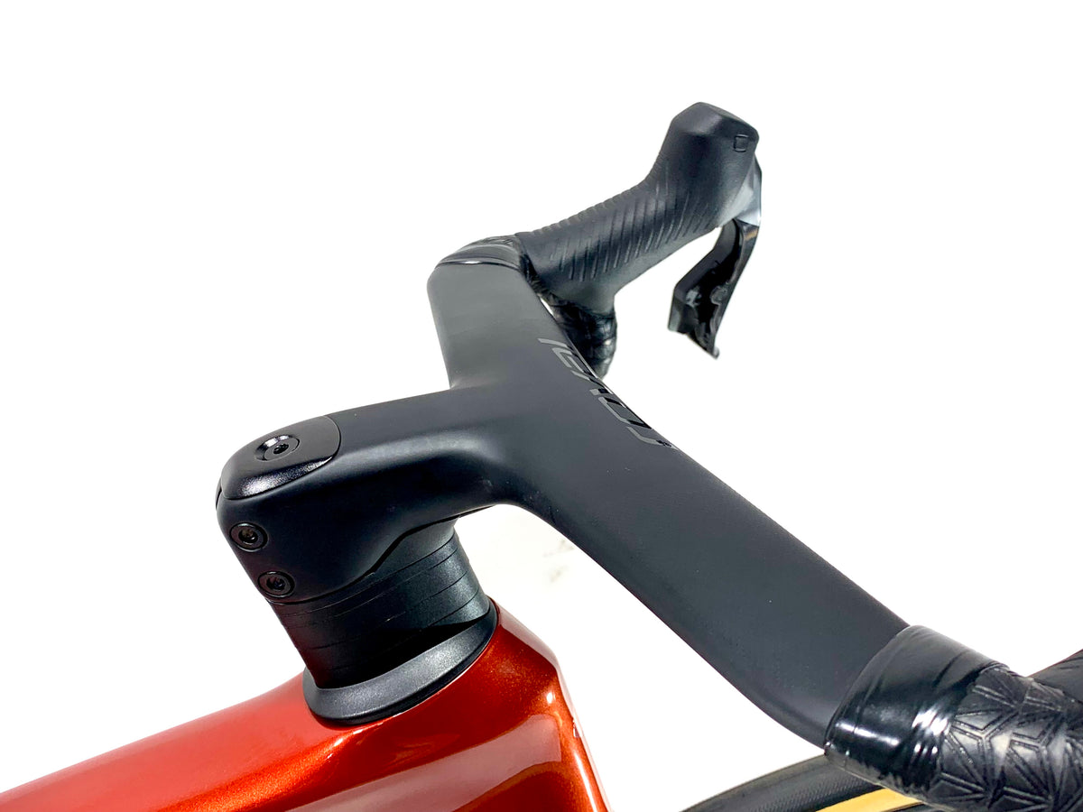 2027 Specialized Tarmac SL9 S-Level SRAM Red AXS Size: 52cm (Preowned)